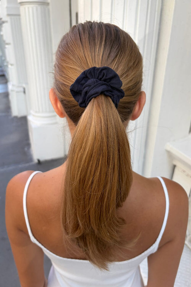 Basic Scrunchie - Navy